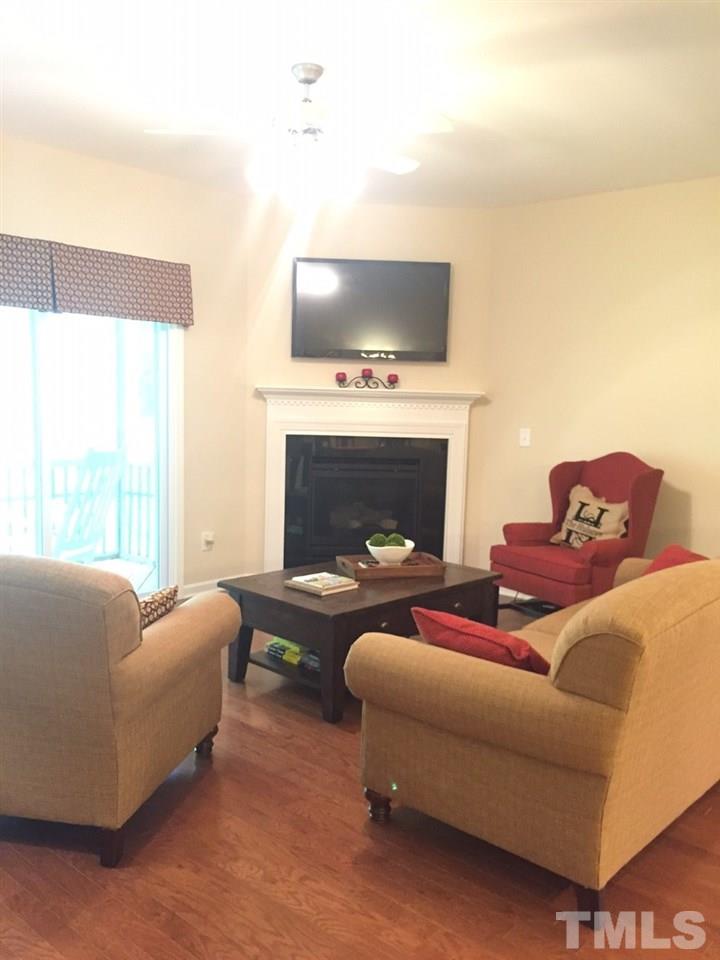 1251 Silver Beach Way Raleigh, NC 27606 - Photo 11 of 22 Gallery Image 11