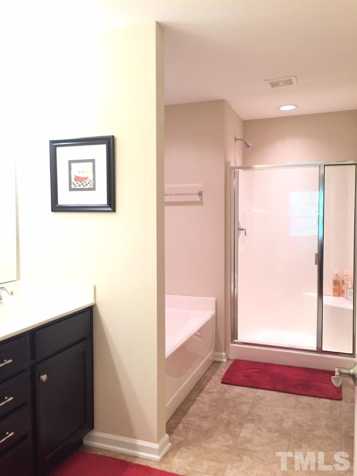 1251 Silver Beach Way Raleigh, NC 27606 - Photo 16 of 22 Gallery Image 16