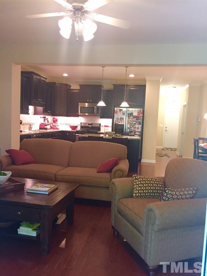 1251 Silver Beach Way Raleigh, NC 27606 - Photo 10 of 22 Gallery Image 10