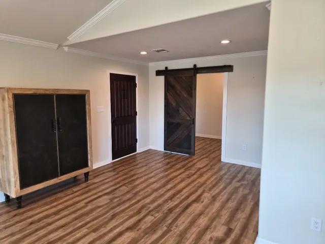 $3,100 | 12987 F M Road 2769 Road, Austin, TX 78726