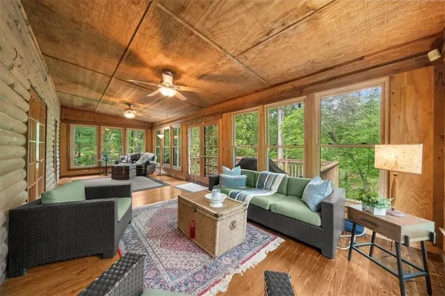 $365,000 | 15 Bailey Street, Whitesburg, GA 30185