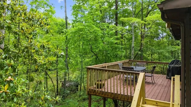 $365,000 | 15 Bailey Street, Whitesburg, GA 30185