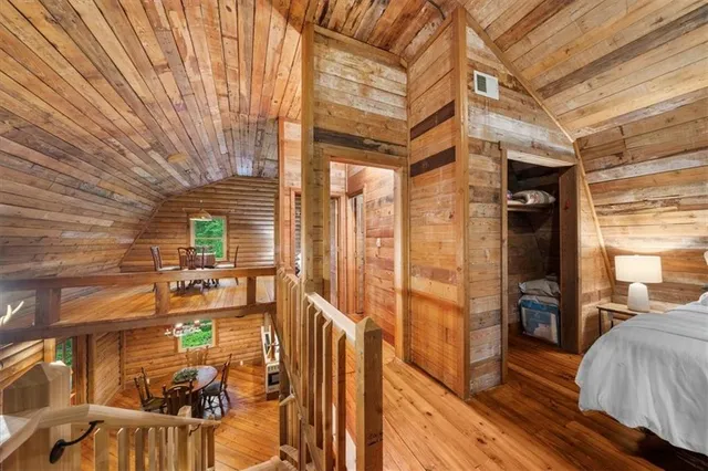 $365,000 | 15 Bailey Street, Whitesburg, GA 30185