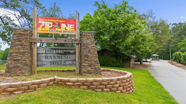 $365,000 | 15 Bailey Street, Whitesburg, GA 30185