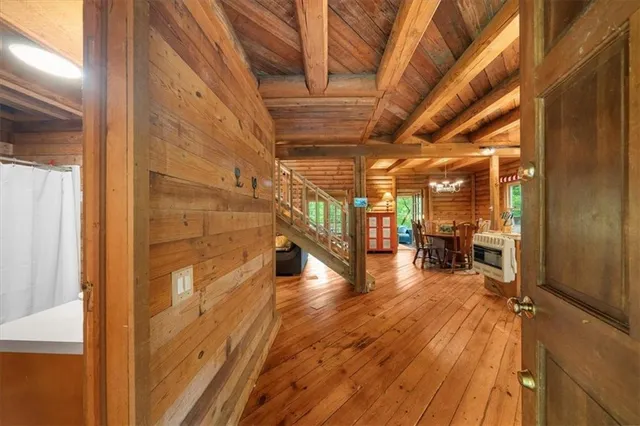 $365,000 | 15 Bailey Street, Whitesburg, GA 30185