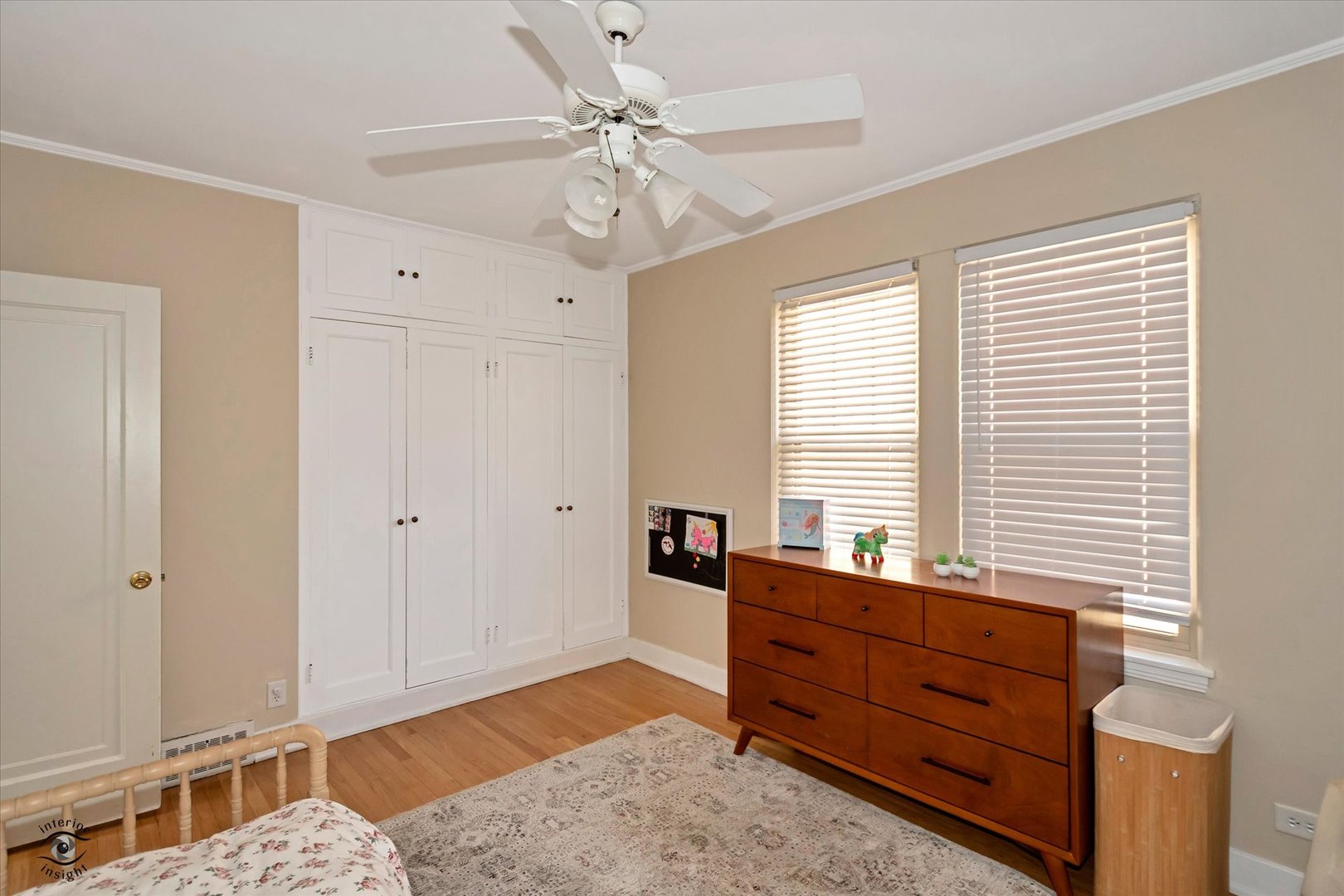10025 South Hamilton Avenue Chicago, IL 60643 - Photo 32 of 51 a room with a dresser and a window
