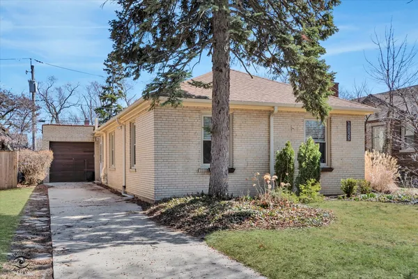$585,000 | 10025 South Hamilton Avenue, Chicago, IL 60643