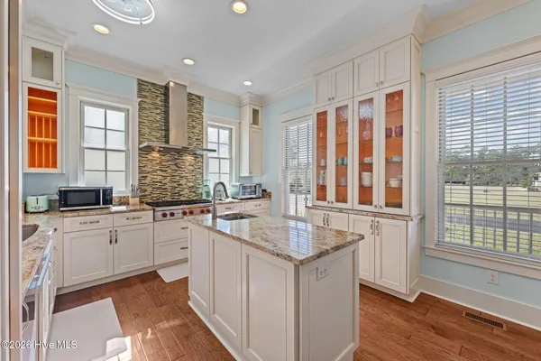 $849,000 | 28 Eastcove Way, Oriental, NC 28571