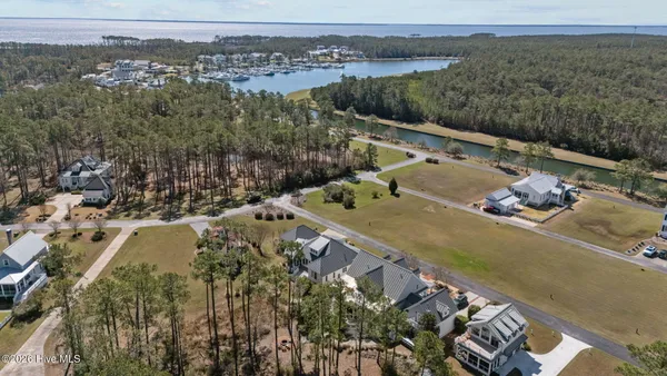 $849,000 | 28 Eastcove Way, Oriental, NC 28571