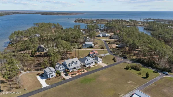 $849,000 | 28 Eastcove Way, Oriental, NC 28571