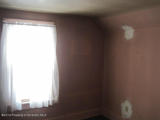 611 State(rt 435) Road Moscow, PA 18444 - Photo 6 of 10 Gallery Image 6