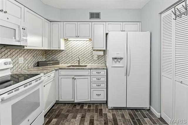 $85,000 | 3137 Roger Williams Drive, Unit A, Bridgeton, MO 63044