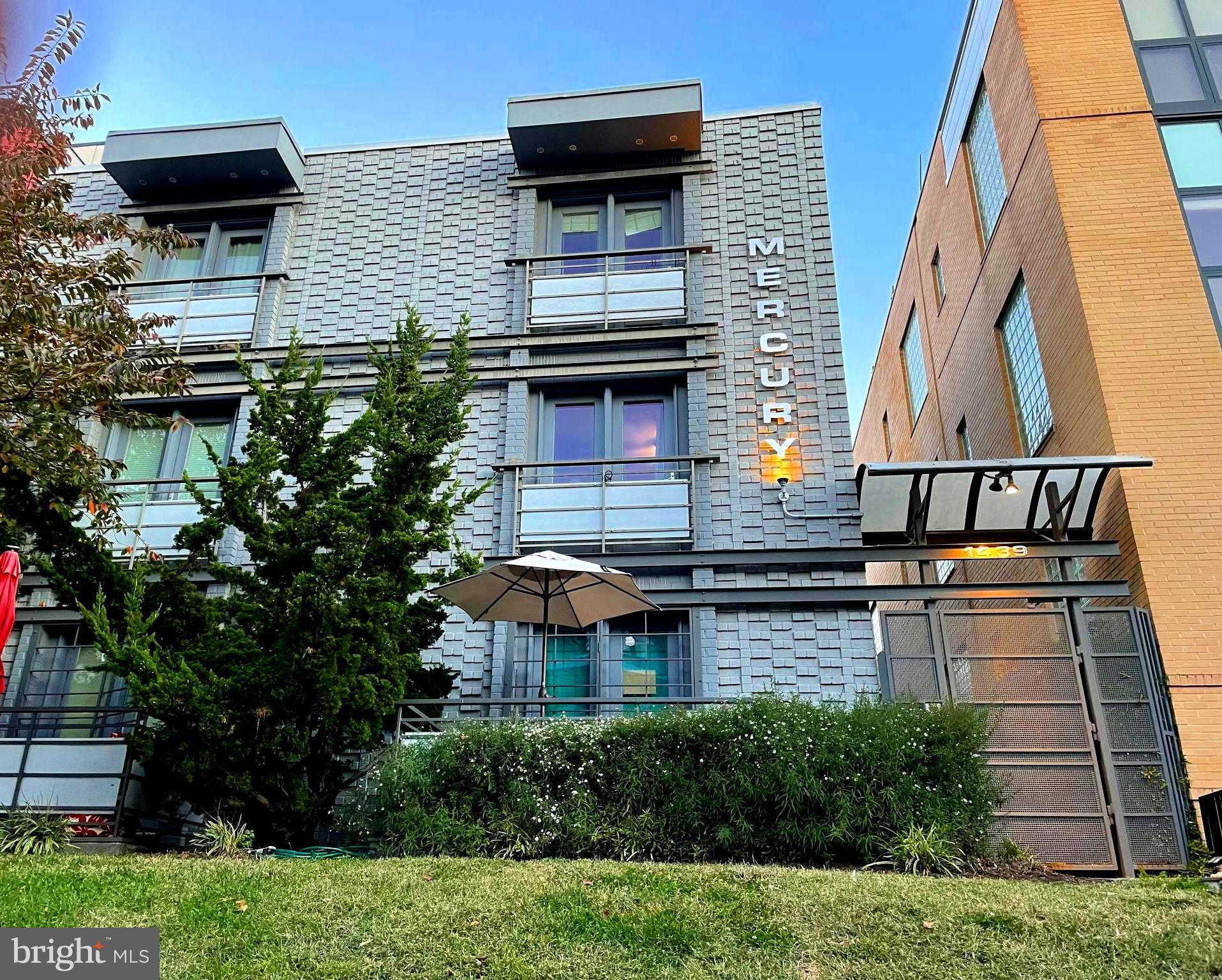 1439 Chapin Street Northwest, Unit 303 Washington, DC 20009 - Photo 2 of 31