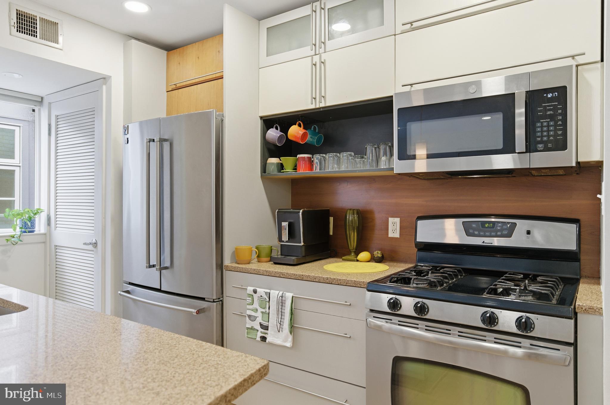 1439 Chapin Street Northwest, Unit 303 Washington, DC 20009 - Photo 10 of 26