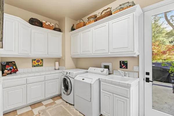 $2,050,000 | 5585 East St Francis Circle, Unit E, Loomis, CA 95650