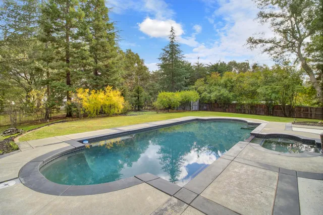 $2,195,000 | 5585 East St Francis Circle, Unit E, Loomis, CA 95650