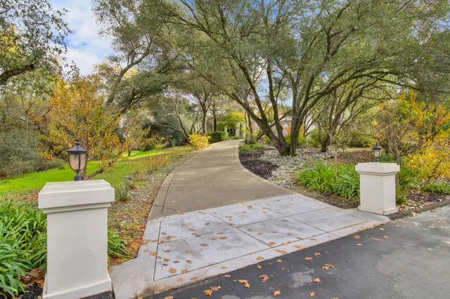 $2,195,000 | 5585 East St Francis Circle, Unit E, Loomis, CA 95650