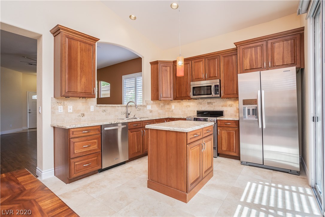 1952 Thunder Ridge Circle Henderson, NV 89012 - Photo 8 of 31 Gallery Image 8