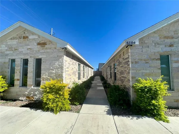 $1,200 | 5106 North Hiawatha Drive, Unit 2, Pharr, TX 78577