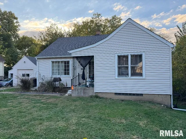 $179,000 | 143 Cherry Lane, Washington, IL 61571