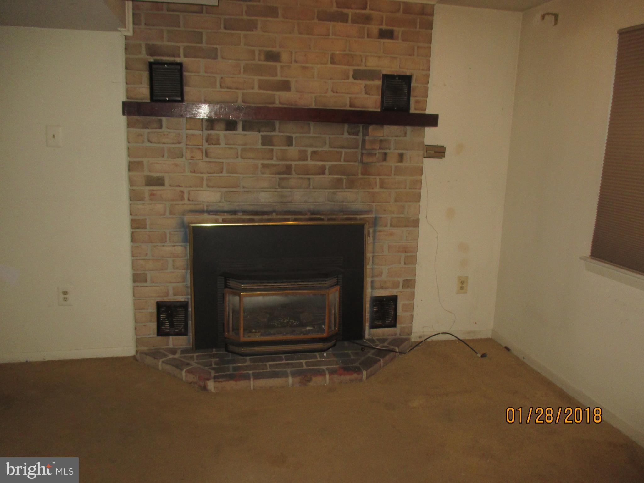 209 Georgetown Road Annapolis, MD 21403 - Photo 5 of 7 Interior (General)