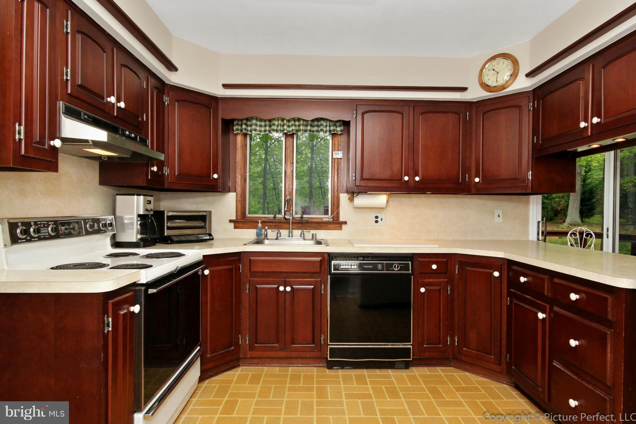 4340 Buffalo Road Mount Airy, MD 21771 - Photo 2 of 30 Kitchen