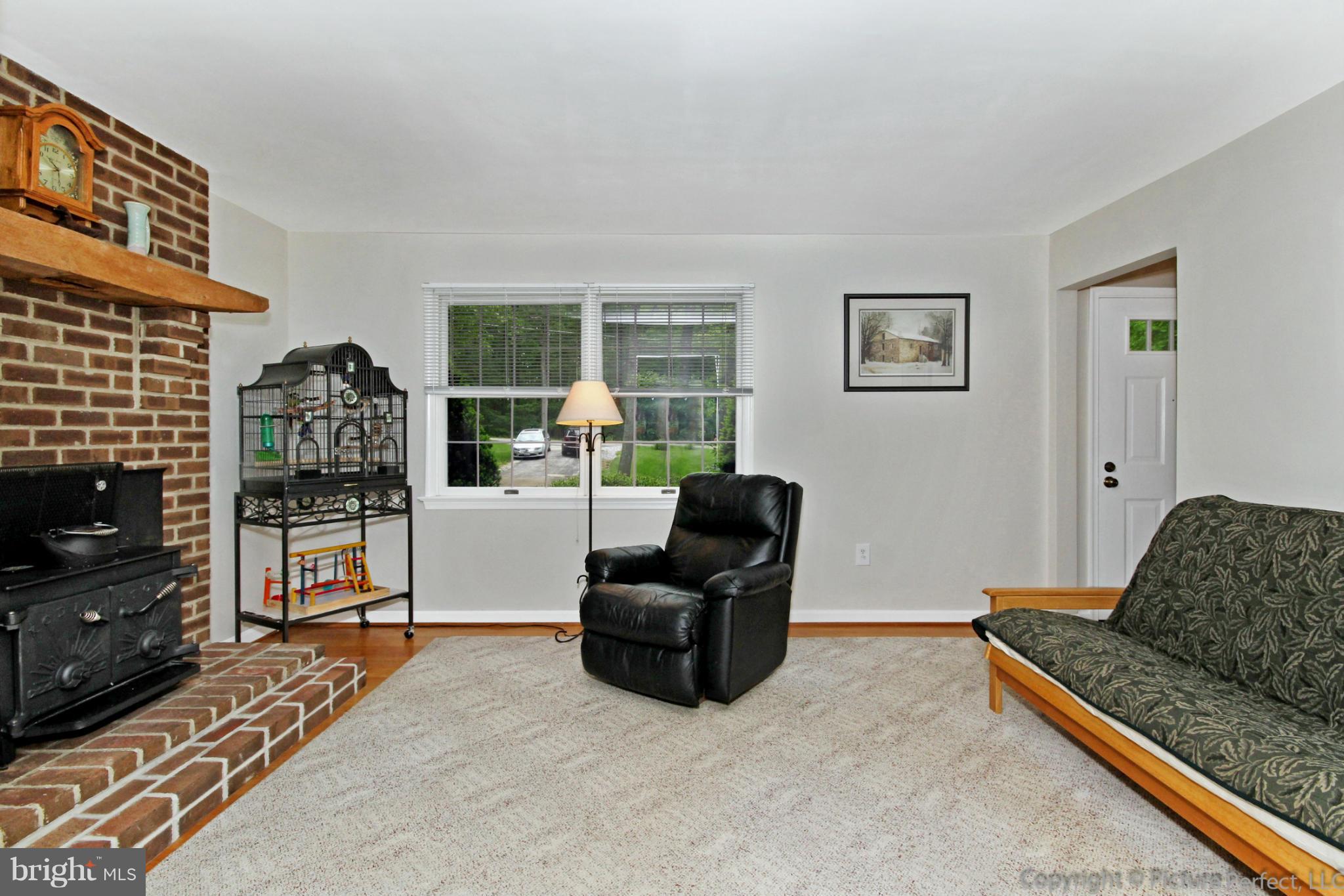 4340 Buffalo Road Mount Airy, MD 21771 - Photo 6 of 30 Family Room