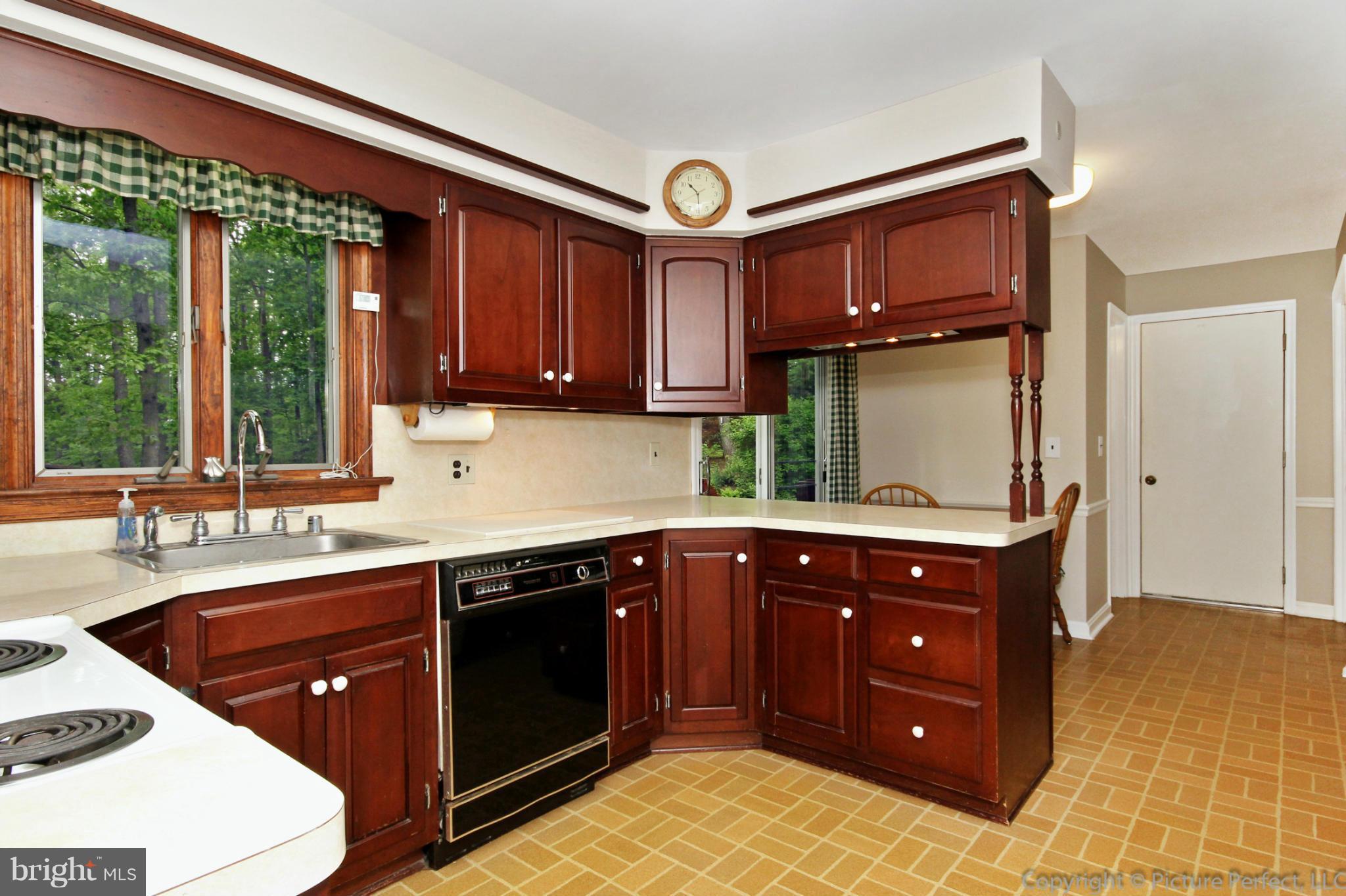 4340 Buffalo Road Mount Airy, MD 21771 - Photo 9 of 30 Kitchen