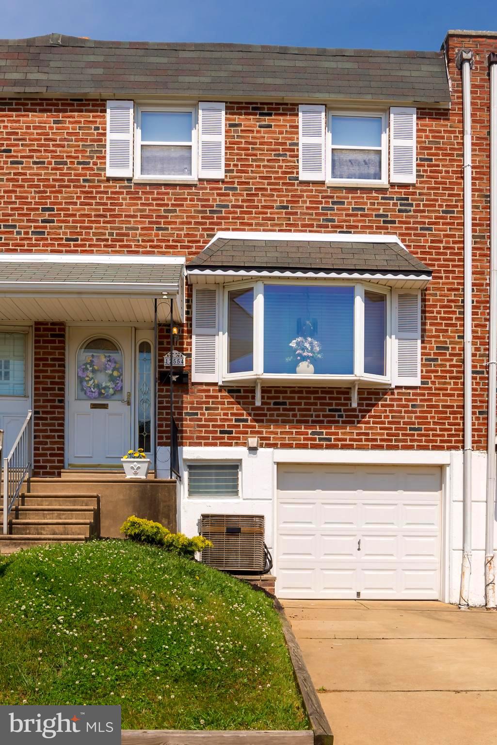 12554 Fedor Road Philadelphia, PA 19154 - Photo 1 of 38 Front