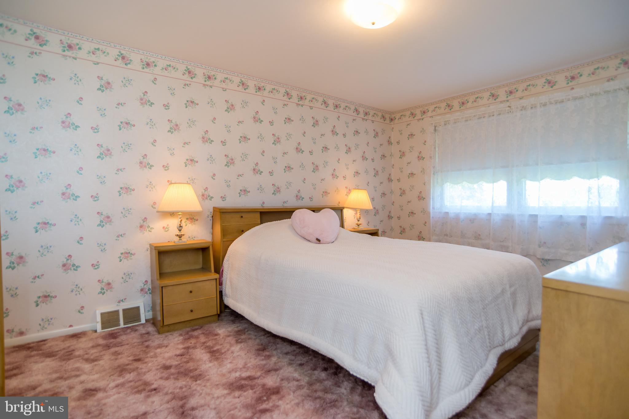12554 Fedor Road Philadelphia, PA 19154 - Photo 18 of 38 Second Bedroom