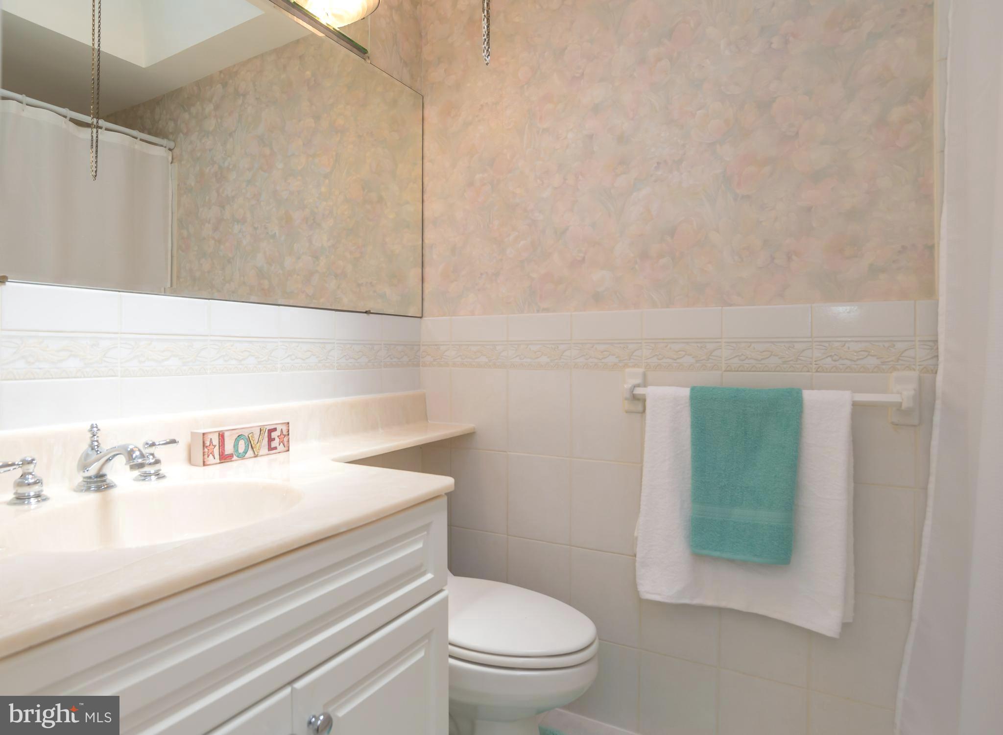 12554 Fedor Road Philadelphia, PA 19154 - Photo 22 of 38 Full Bath