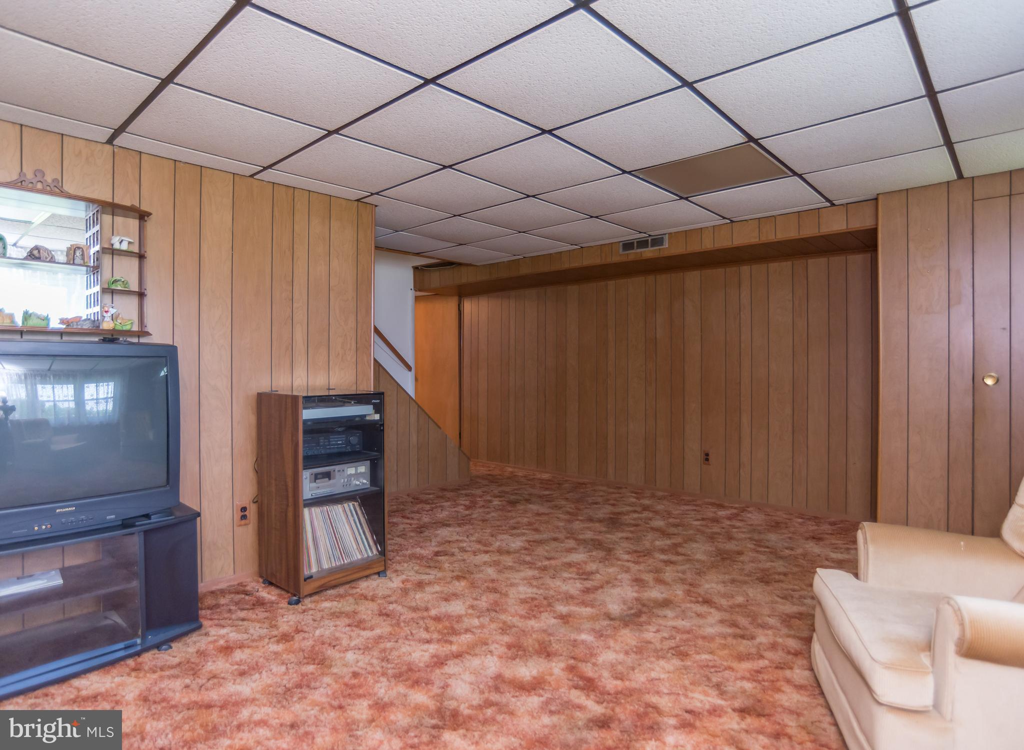 12554 Fedor Road Philadelphia, PA 19154 - Photo 30 of 38 Finished Basement