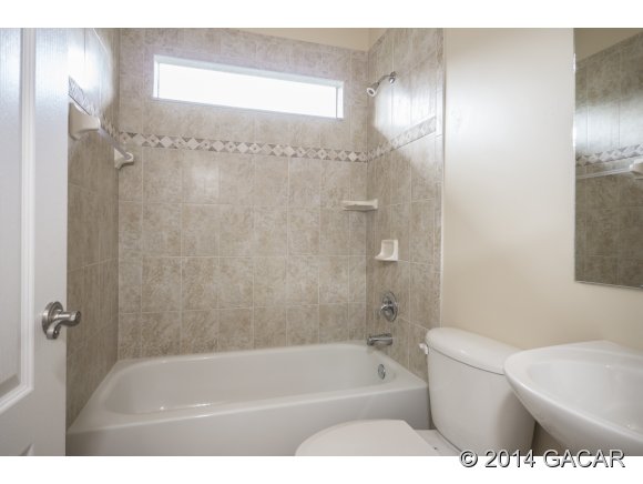 14076 Northwest 10th Road Newberry, FL 32669 - Photo 20 of 22 Guest Bath