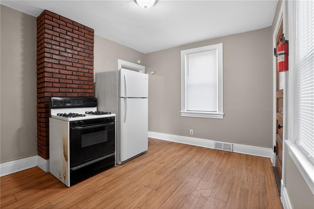 1235 Thelma Street Pittsburgh, PA 15212 - Photo 8 of 31