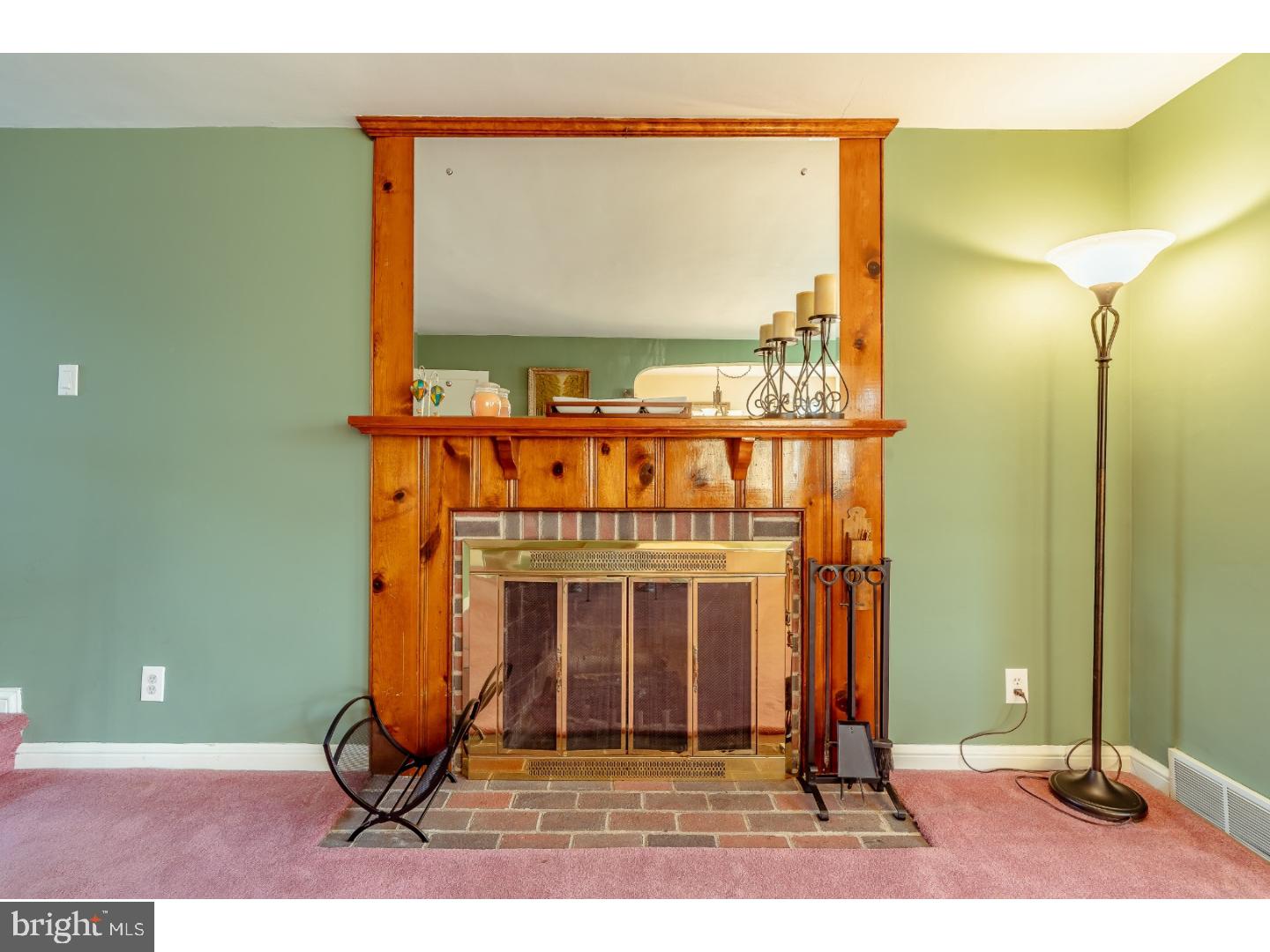 557 Maplewood Road Springfield, PA 19064 - Photo 8 of 25 Fireplace