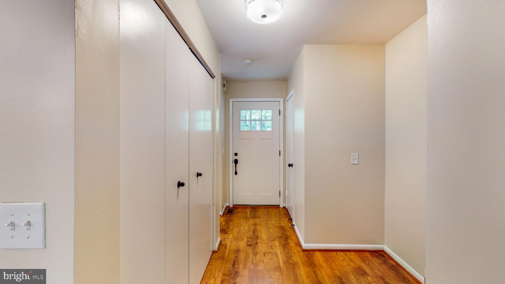 2344 Millennium Lane Reston, VA 20191 - Photo 4 of 34