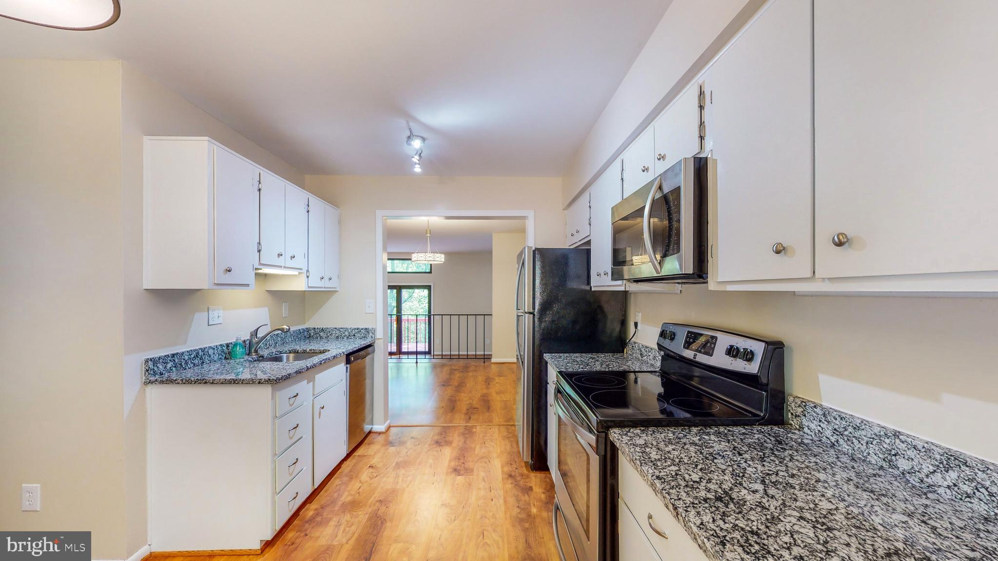 2344 Millennium Lane Reston, VA 20191 - Photo 7 of 34