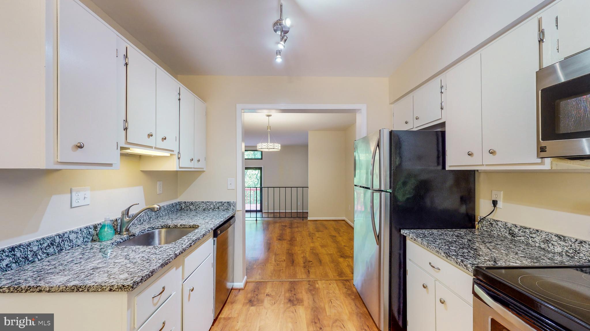 2344 Millennium Lane Reston, VA 20191 - Photo 8 of 34