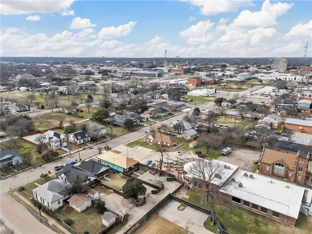 $810,000 | 706 South 9th Street, Waco, TX 76706