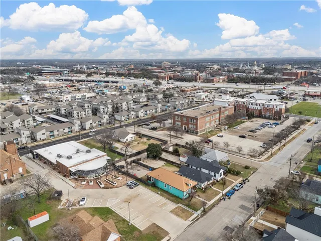 $810,000 | 706 South 9th Street, Waco, TX 76706