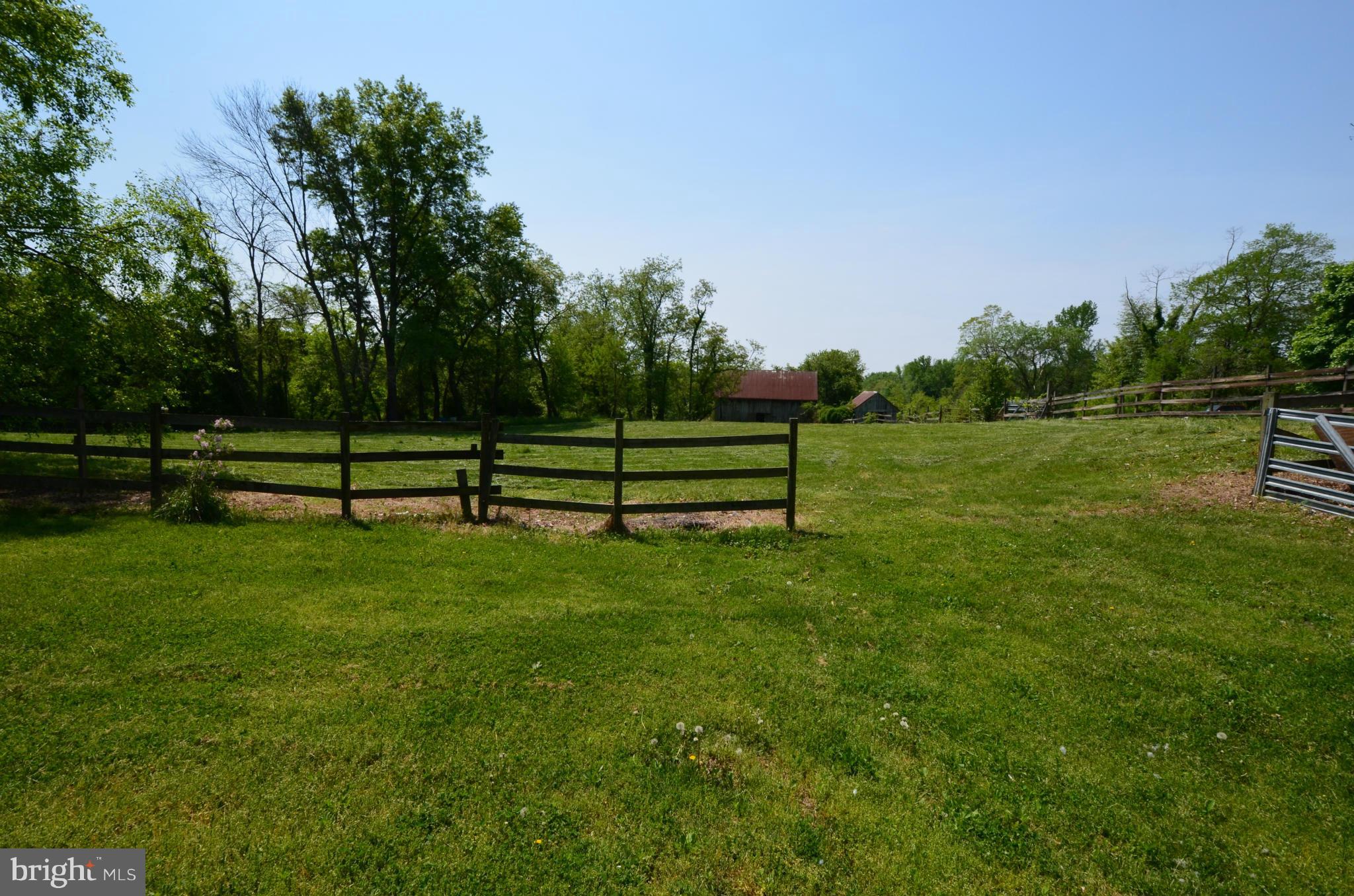 1071 Lower Pindell Road Lothian, MD 20711 - Photo 6 of 26 Exterior (Rear)