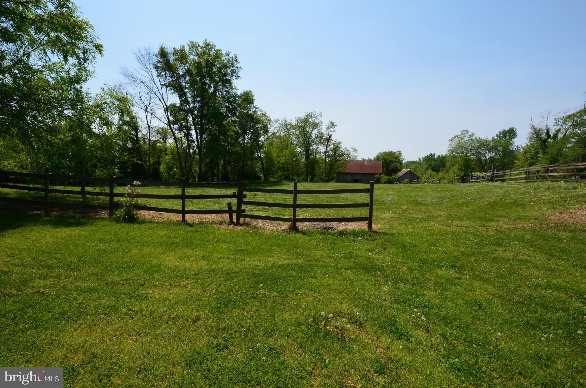 1071 Lower Pindell Road Lothian, MD 20711 - Photo 7 of 26 Exterior (Rear)