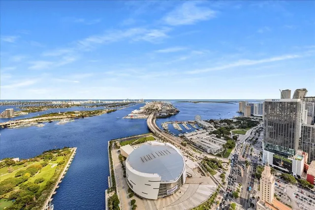 $4,300,000 | 888 Biscayne Boulevard, Unit PH5704, Miami, FL 33132