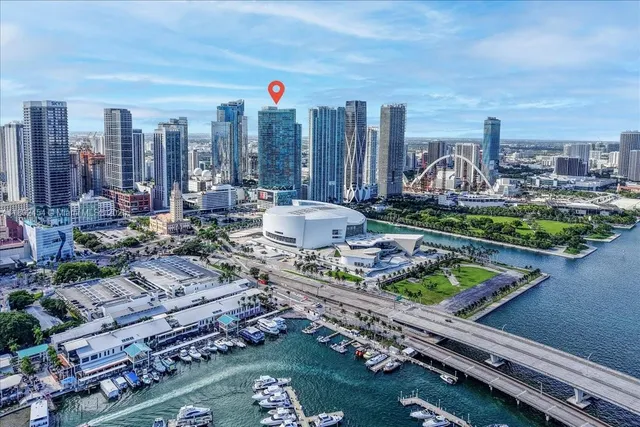 $4,300,000 | 888 Biscayne Boulevard, Unit PH5704, Miami, FL 33132