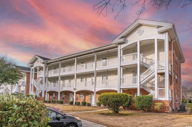 $175,000 | 3923 Gladiola Court, Unit 304, Myrtle Beach, SC 29588