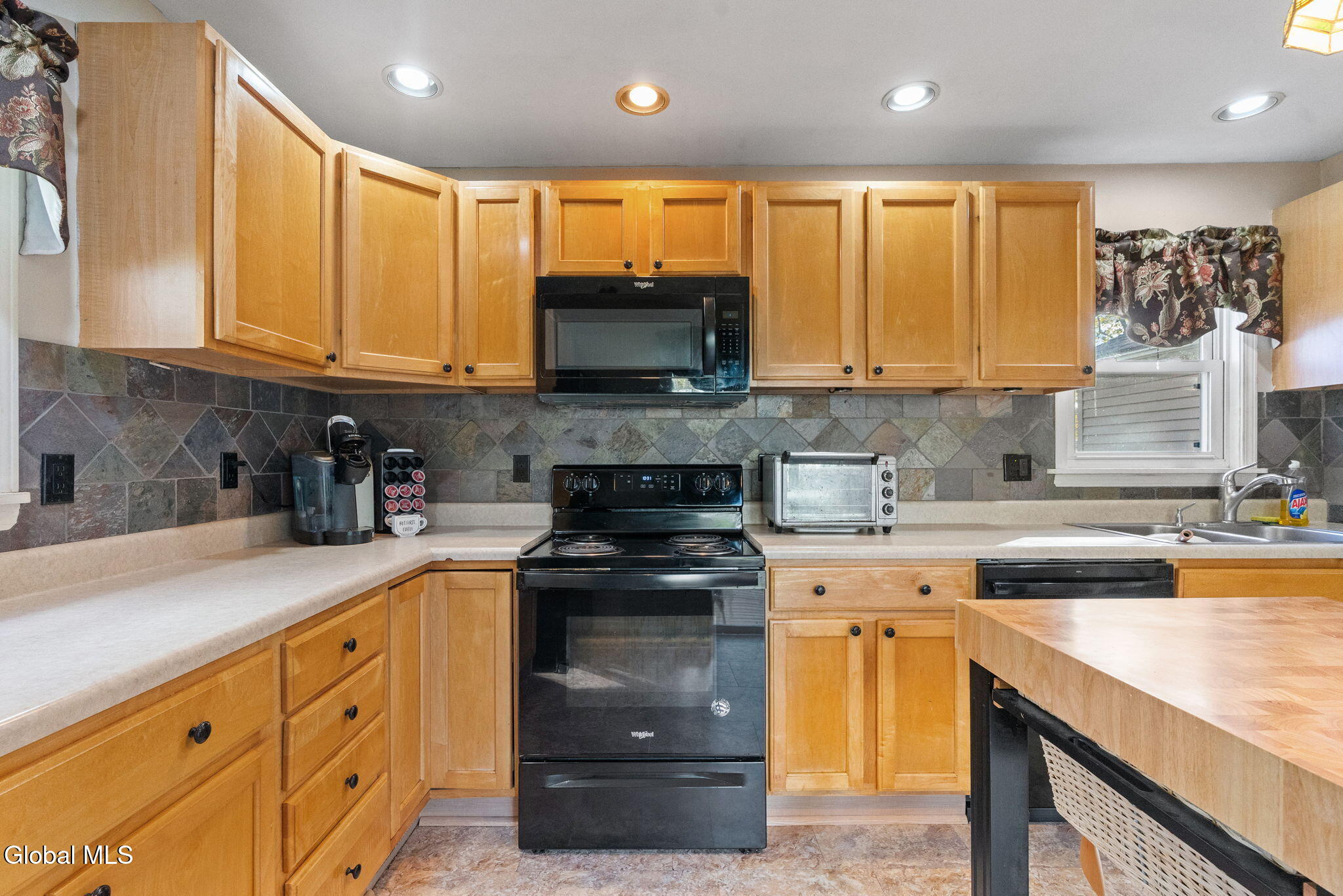 156 Crow Ridge Road New Scotland, NY 12186 - Photo 20 of 32 20-web-or-mls-156-crow-ridge