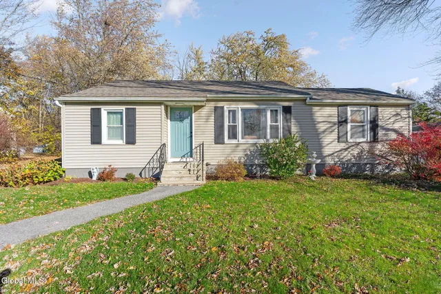 $289,900 | 156 Crow Ridge Road, New Scotland, NY 12186