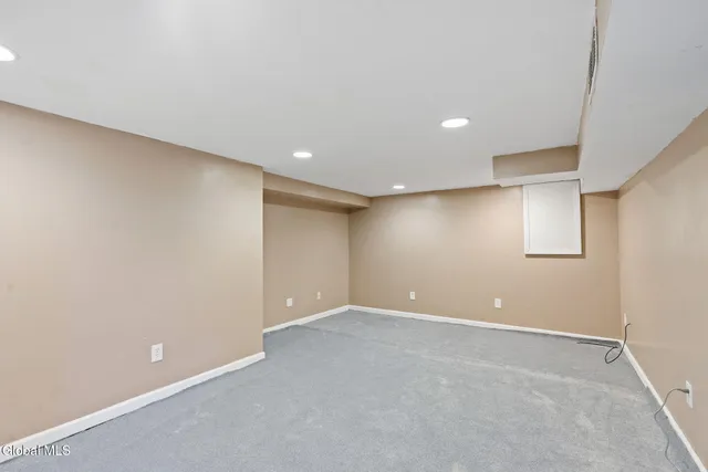 $289,900 | 156 Crow Ridge Road, New Scotland, NY 12186