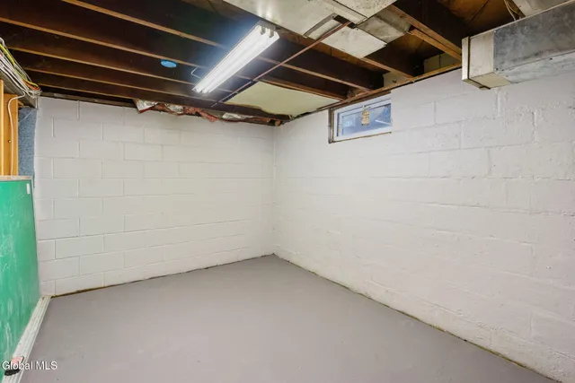 $289,900 | 156 Crow Ridge Road, New Scotland, NY 12186