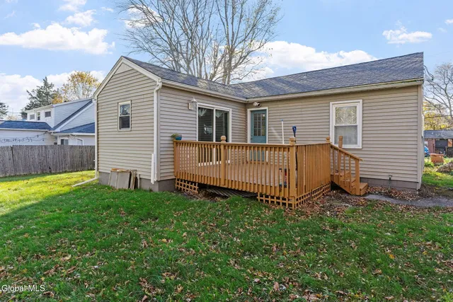 $289,900 | 156 Crow Ridge Road, New Scotland, NY 12186